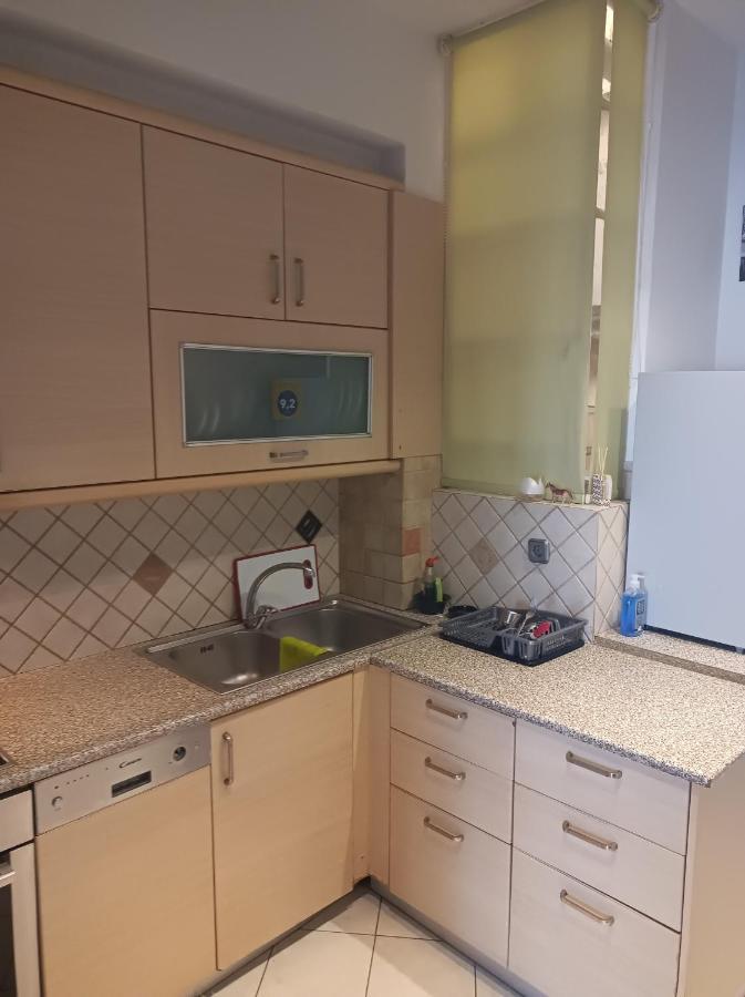 Historic Center Apartment At Thisseio Афины Экстерьер фото
